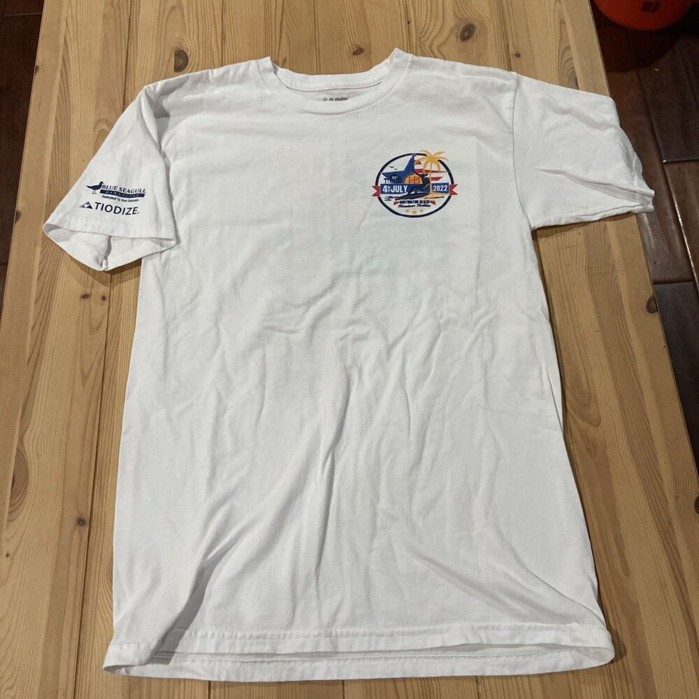 Huntington Surf & Sport T Shirt Mens M White Surf Shop 4th Of July Made in USA